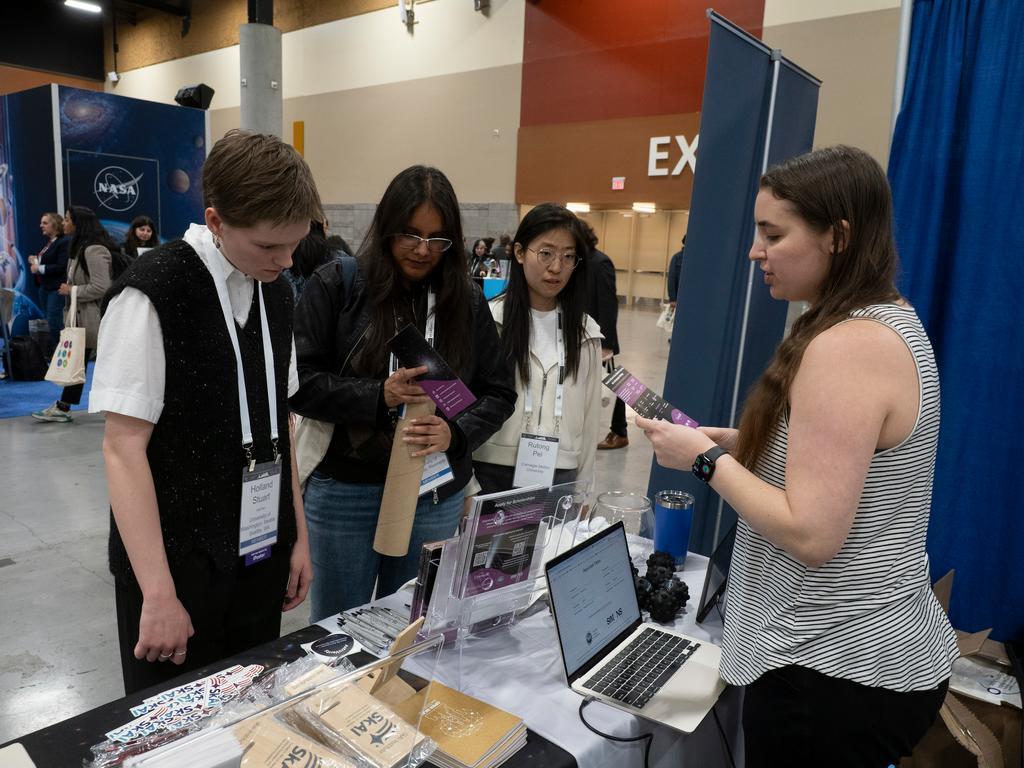 This is an inset image.