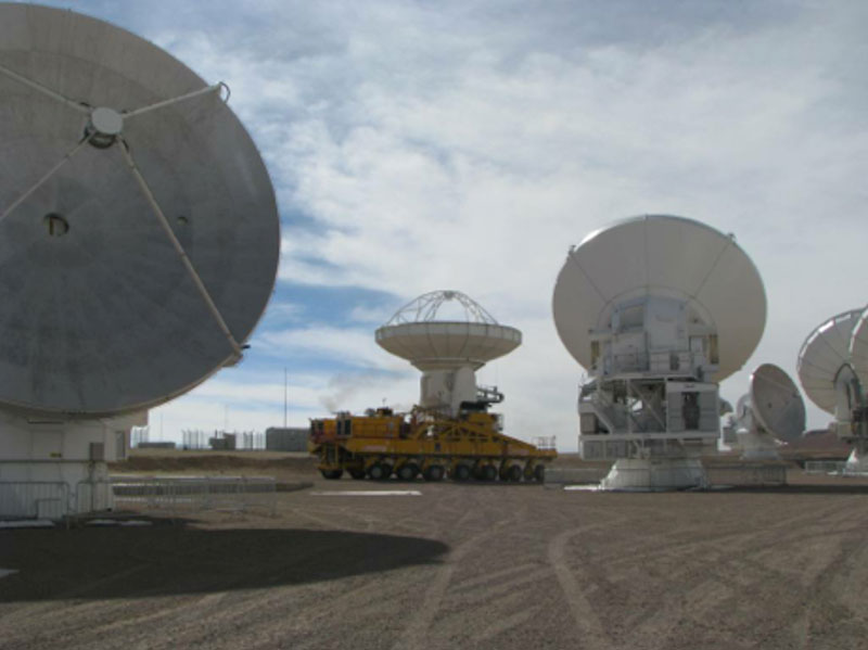The final North American antenna, DV25, arrives at the Array Operations Site in northern Chile. Credit: B. Johnson, NRAO/AUI/NSF and General Dynamics SATCOM.