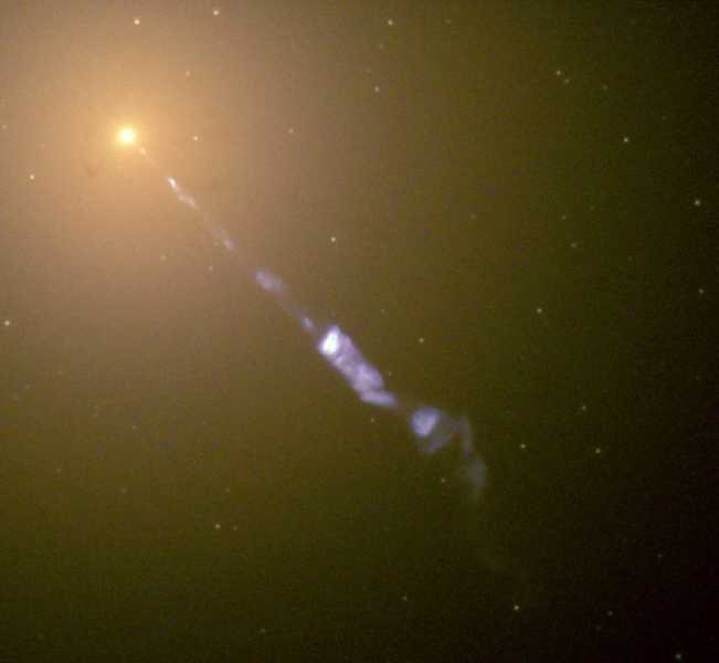 M87jetHST.jpg