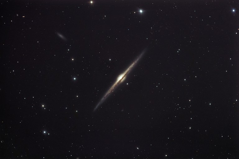 ngc4565edgeon.jpg