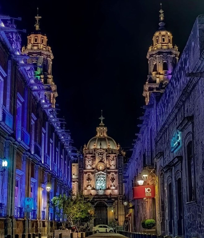 Morelia Cathedral by Eduardo Vieyra.jpg